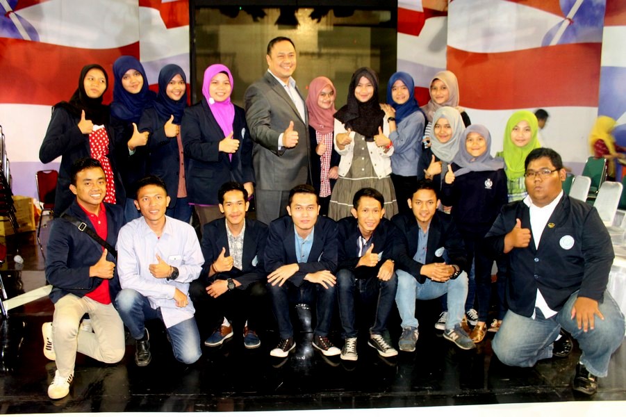 HMPS D 3 Refraksi Optisi-Dr. HC. Ary Ginanjar Agustian